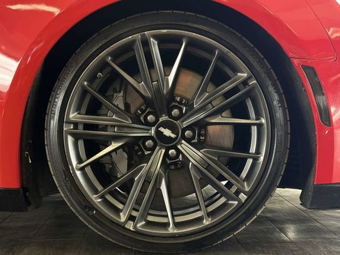 Used 2018 Chevrolet Camaro ZL1 RWD image 40