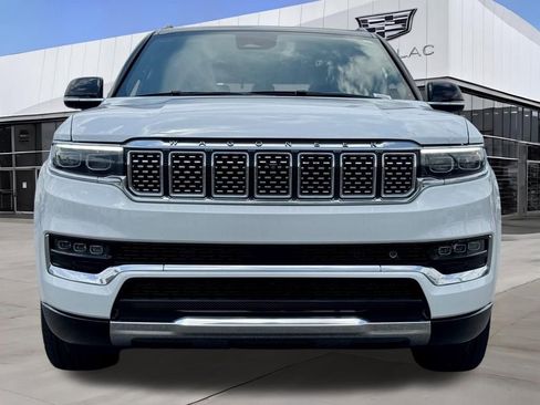Used 2023 Jeep Grand Wagoneer Series III AWD/4WD image 4