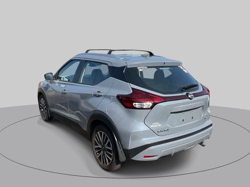 Used 2024 Nissan Kicks SV w/ Exterior Package FWD image 4