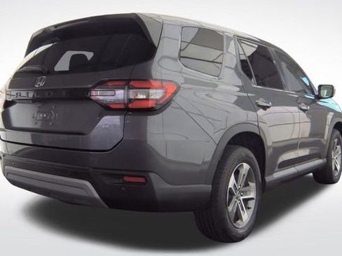 Used 2023 Honda Pilot EX-L image 2