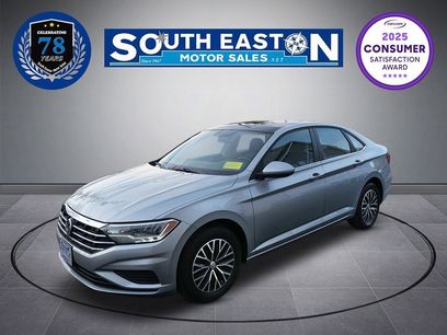Used 2019 Volkswagen Jetta SE w/ Cold Weather Package