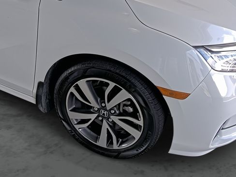 Used 2023 Honda Odyssey Touring image 16