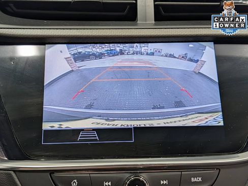 Used 2023 Buick Encore GX Preferred w/ Cold Weather Comfort Package FWD image 15