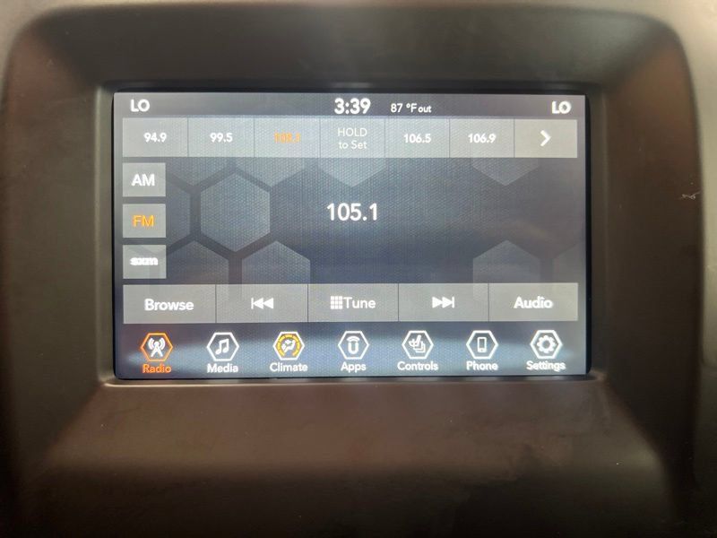 Used 2020 Jeep Compass Latitude w/ Cold Weather Group AWD/4WD image 26