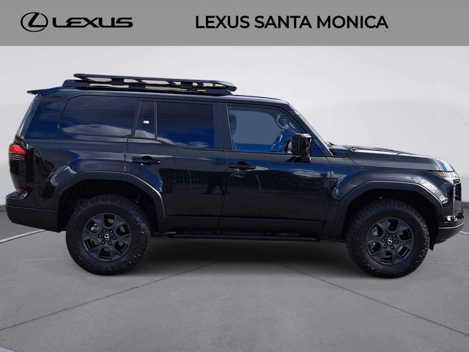 Used 2025 Lexus GX 550 w/ Accessory Package (32) AWD/4WD image 4