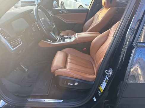 Used 2022 BMW X5 xDrive40i w/ M Sport Package image 7