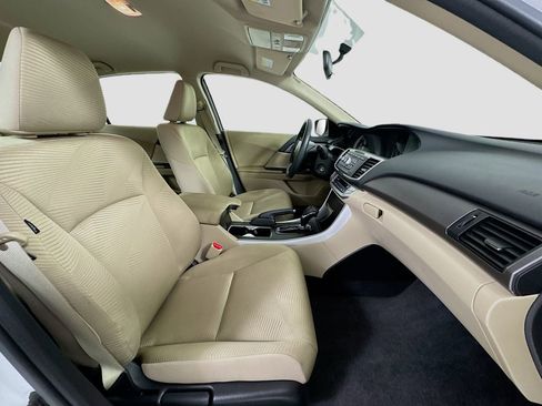 Used 2015 Honda Accord LX image 22