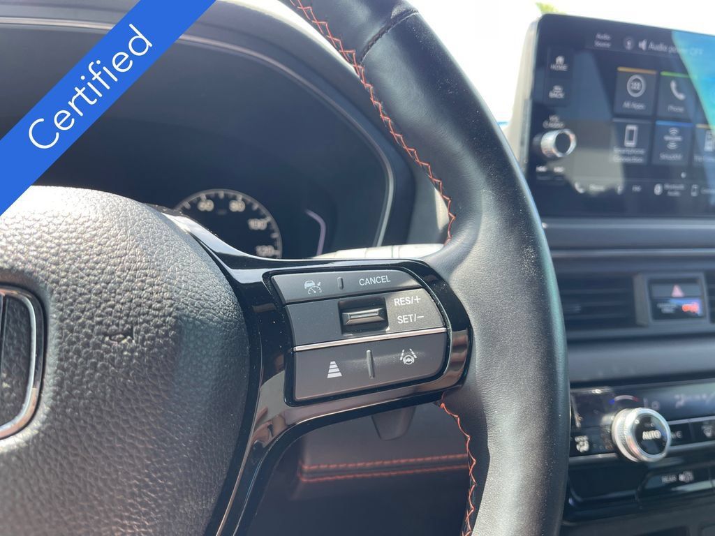 Certified 2025 Honda Pilot TrailSport image 16