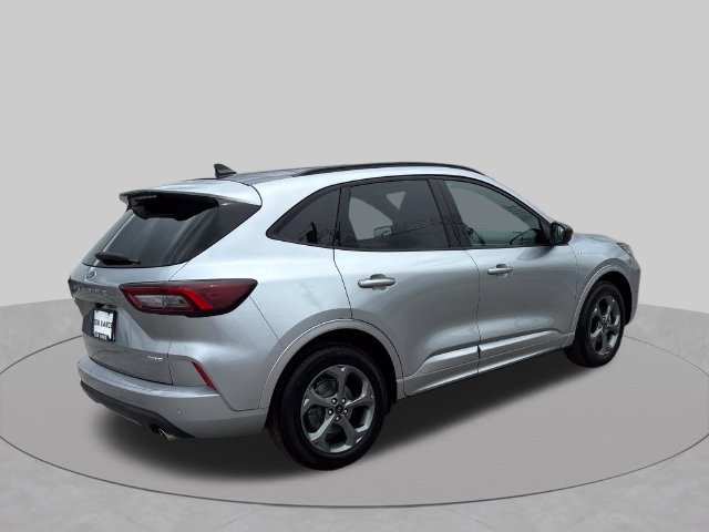 Used 2024 Ford Escape ST-Line w/ Tech Pack #1 AWD/4WD image 5