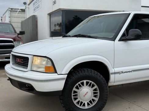 Used 1998 GMC Sonoma SLS w/ Popular Marketing Option Pkg image 14