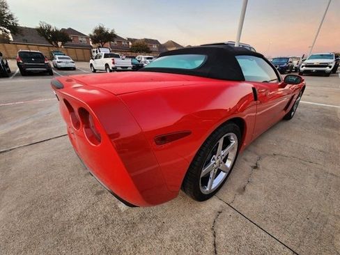 Used 2007 Chevrolet Corvette Convertible w/ Preferred Equipment Group image 6