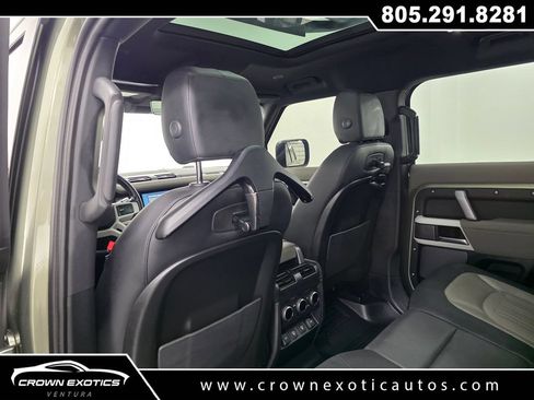 Used 2022 Land Rover Defender 110 X-Dynamic SE AWD/4WD image 17