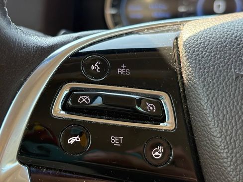 Used 2017 Cadillac Escalade 2WD image 18