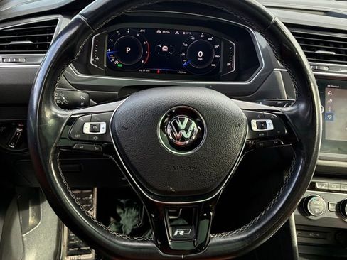 Used 2021 Volkswagen Tiguan SEL Premium R-Line image 26