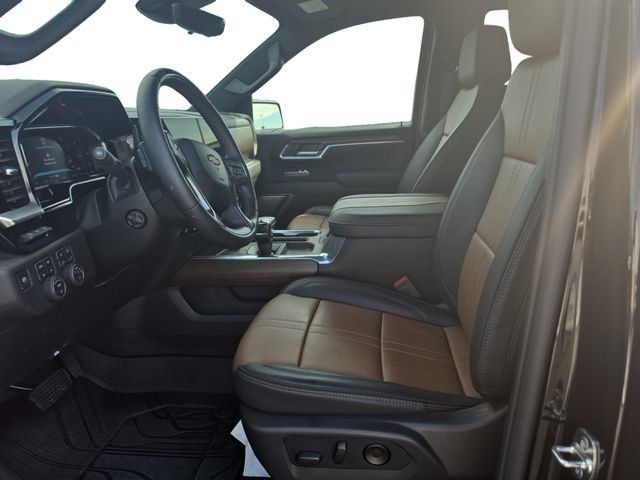 Used 2026 Chevrolet Silverado 1500 High Country AWD/4WD image 11