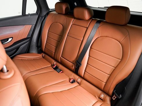 Used 2021 Mercedes-Benz GLC 300 image 23