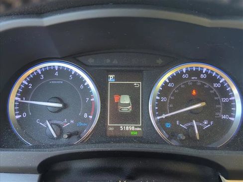 Used 2019 Toyota Highlander XLE image 15