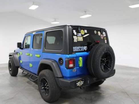Used 2025 Jeep Wrangler Unlimited Sport AWD/4WD image 7