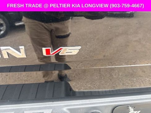 Used 2017 GMC Canyon SLT w/ Driver Alert Package image 8