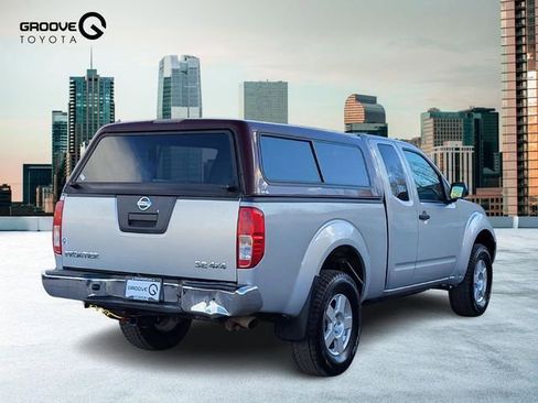 Used 2008 Nissan Frontier SE w/ SE Value Truck Pkg image 6