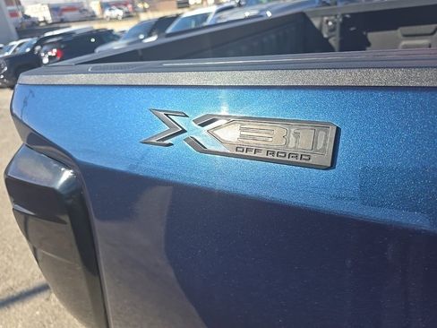 Used 2020 GMC Sierra 1500 SLT w/ SLT Premium Plus Package image 11