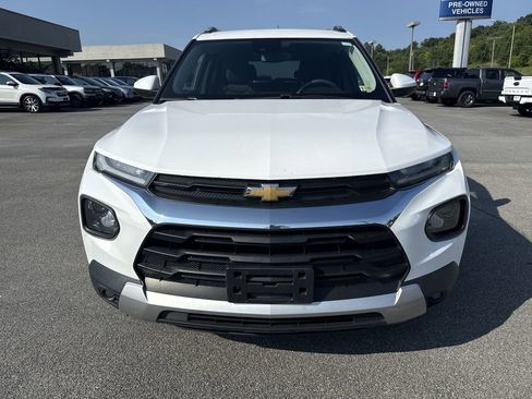 Used 2021 Chevrolet TrailBlazer LT AWD/4WD image 2