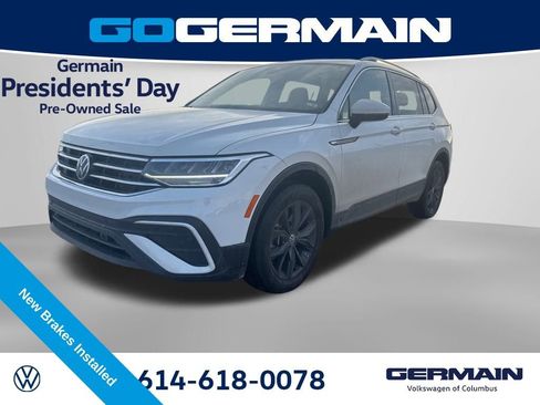Used 2022 Volkswagen Tiguan SE image 1