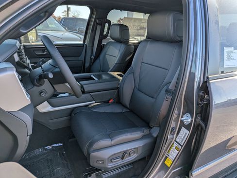 New 2026 Toyota Tundra Platinum w/ TRD Off-Road Package image 9