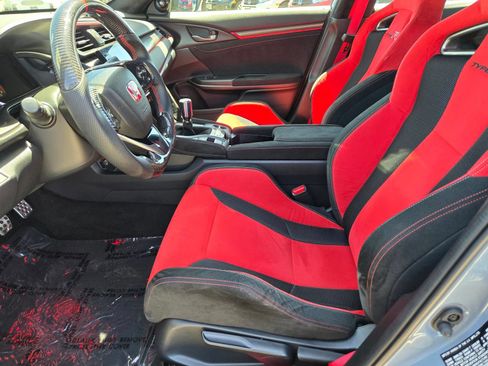 Used 2021 Honda Civic Type R image 11