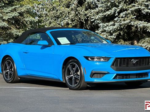 Used 2024 Ford Mustang Premium image 11
