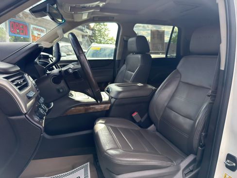 Used 2015 GMC Yukon Denali w/ Premium Package AWD/4WD image 14