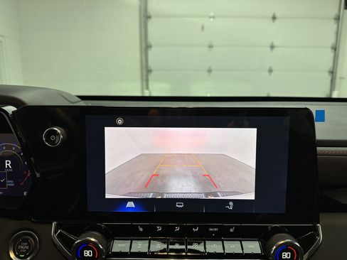 Used 2024 Chevrolet Colorado Z71 w/ Z71 Convenience Package 2 image 33