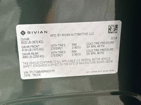 Used 2024 Rivian R1T Adventure Dual AWD/4WD image 39