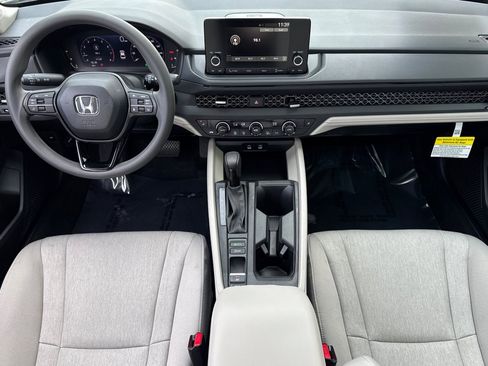 Used 2025 Honda Accord SE image 26