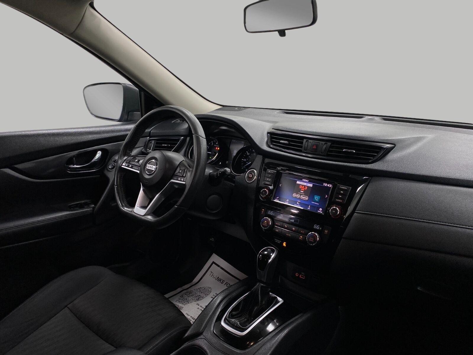 Used 2018 Nissan Rogue SV FWD image 20
