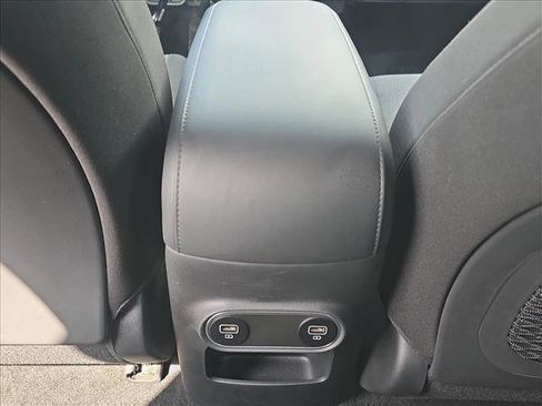 Used 2024 Hyundai Ioniq 5 SE image 17