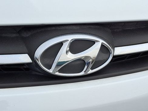 Used 2017 Hyundai Accent SE image 30