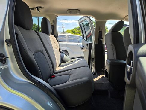 Used 2015 Nissan Xterra X RWD image 27