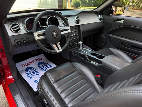 Used 2006 Ford Mustang GT RWD image 42