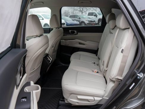 Used 2026 Kia Sorento EX AWD/4WD image 13