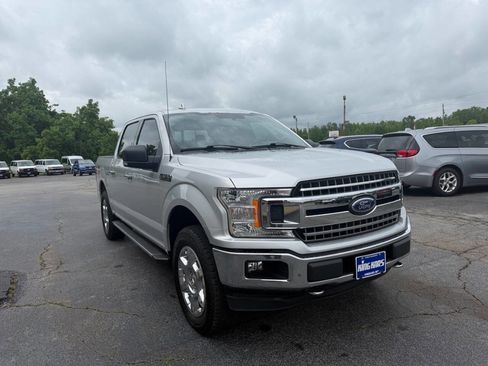 Used 2018 Ford F150 XLT w/ Equipment Group 302A Luxury AWD/4WD image 4