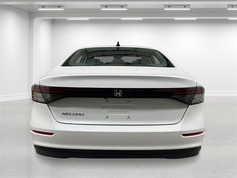 New 2025 Honda Accord SE image 4