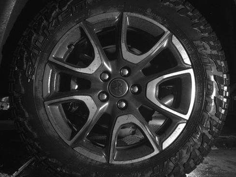 Used 2025 Jeep Compass Trailhawk AWD/4WD image 14