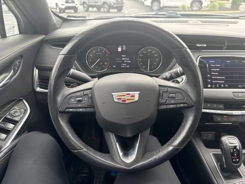 Used 2019 Cadillac XT4 Sport w/ Cold Weather Package AWD/4WD image 18
