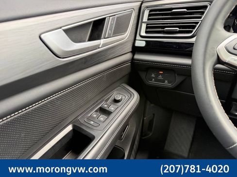 Used 2024 Volkswagen Atlas Cross Sport SE w/ Panoramic Sunroof Package AWD/4WD image 46