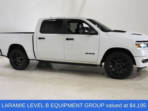 Used 2023 RAM 1500 Laramie AWD/4WD image 3