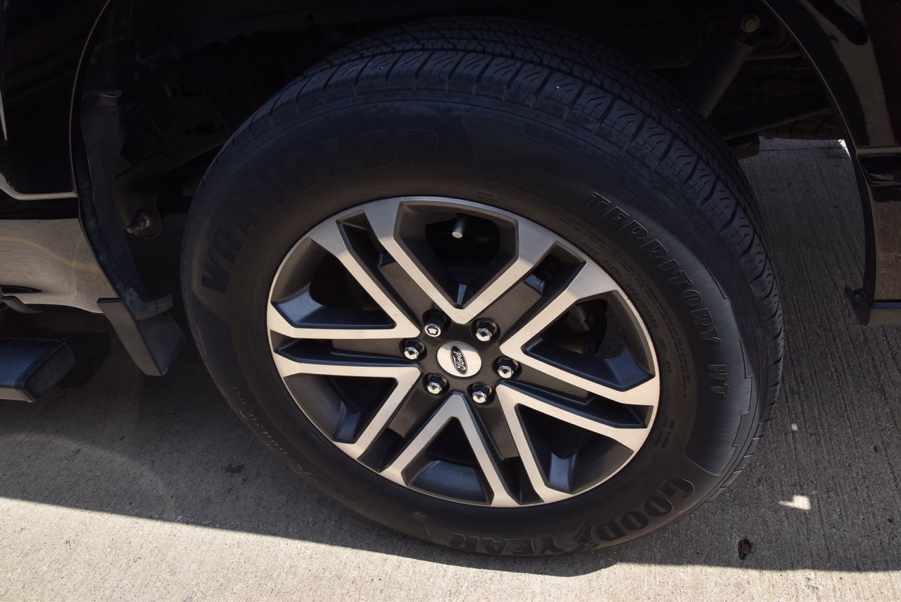 Used 2021 Ford F150 XL w/ STX Appearance Package RWD image 9