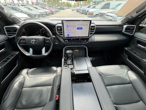 Used 2024 Toyota Tundra Platinum AWD/4WD image 21