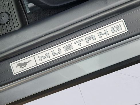 Used 2025 Ford Mustang GT Premium RWD image 29