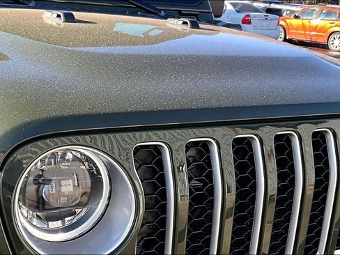 Used 2023 Jeep Wrangler Unlimited Sahara w/ Cold Weather Group image 27